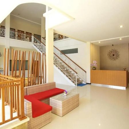 Kuta Suci Guesthouse Экстерьер фото