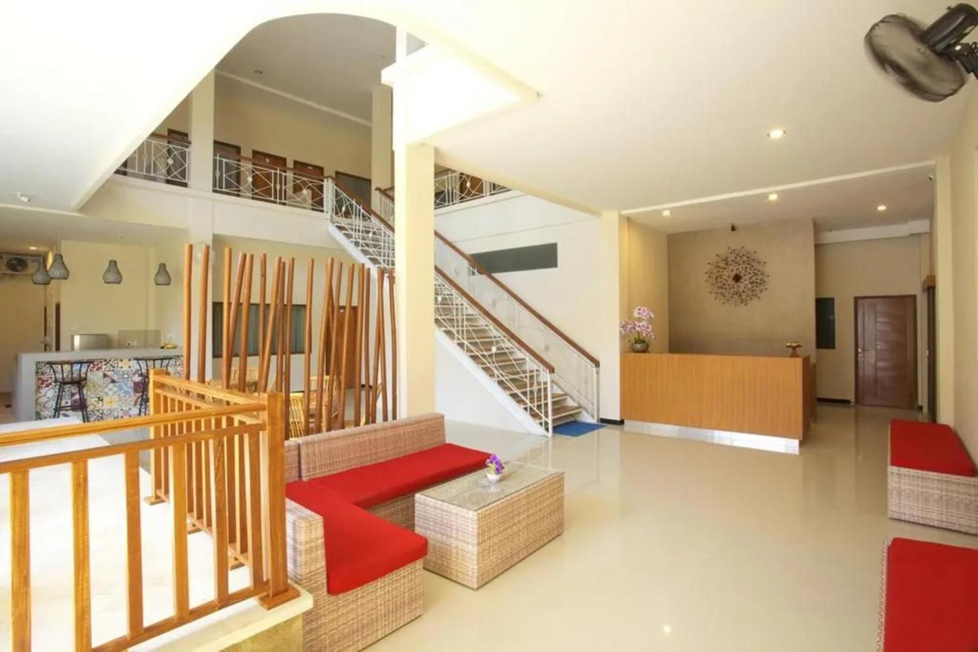 Kuta Suci Guesthouse Экстерьер фото